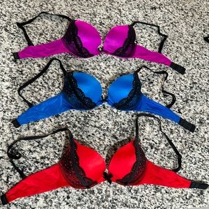 Victoria Secret Very Sexy Push up Bras set of 2 (blue bra is not available)